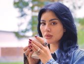 المطربة السورية سارة فرح تعلن اعتزالها الغناء نهائيًا