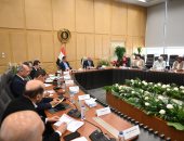 كامل الوزير يبحث مع ووزير الزراعة التوسع في تصنيع الزبيب وتوطين صناعة الكتان