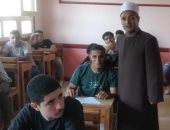 انتظام امتحانات الدور الثاني بالغربية الأزهرية ورئيس المنطقة يطمئن على لجان السنطة