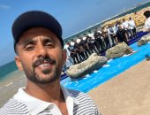 اللحظات الأولى لانتشال عدد من القطع الأثرية من البحر المتوسط بالإسكندرية.. صور