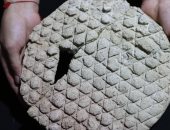 حفريات قرب مسجد حران التركى تكشف عن ثروة من القطع الأثرية منها قالب خبز