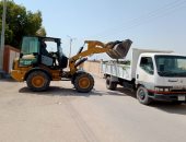 استمرار حملات النظافة ورفع المخلفات بقرى مركز ومدينة أبوتيج بأسيوط