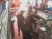 إسبانى يشعل النار في المقهى بسبب عدم توفر المايونيز.. فيديو وصور 