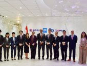 وزير التعليم يتسلم النسخة الأولى من كتاب الرياضيات المطور لأولى ابتدائى