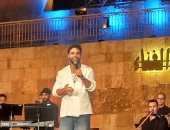 أحمد جمال ينتهى من تسجيل 10 أغان بعد "حلوة التان" وطرحها سينجل