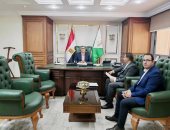 محافظ الجيزة يستقبل وكيل مديرية التموين الجديد لبحث خطط العمل 