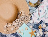 دليلك لاختيار إكسسوارات البحر المثالية.. لشياكة وراحة 