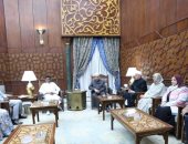 شيخ الأزهر يستقبل رئيس جامعة الملك فيصل بتشاد لبحث دعم الأزهر للشعب التشادي