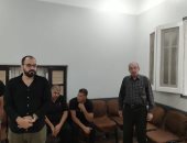 قبلة وداع وأحلام لم تتحقق.. حكاية نور ويسى مع شاطئ أبو تلات (فيديو وصور)