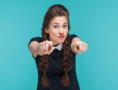 4 أبراج وشها مراية لانفعالاتها.. برج الحمل عفوي والحوت حساس 