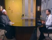 أمين الفتوى يوضح حكم مصاحبة أصدقاء السوء (فيديو)