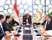 منال عوض توجه بضرورة العمل على تفعيل مبادرة الحد من الأكياس البلاستيكية أحادية الاستخدام