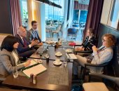 وزير الرى يلتقى مديرة المياه بوزارة البيئة والمناخ الألمانية