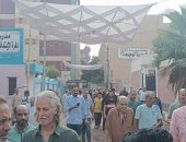 الشباب يزينون الصفوف أمام لجان انتخابات مجلس الشيوخ بالغربية
