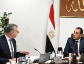 رئيس الوزراء يُتابع مع وزير البترول والثروة المعدنية عددا من ملفات العمل
