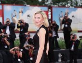 كيت بلانشيت تظهر بفستان معاد تدويره.. أجمل إطلالات النجمات بمهرجان البندقية