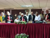 ماجستير عن تجليات التشويق فى مسرح محمد ناصف