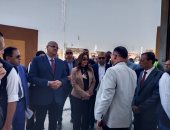 وزيرة التنمية تفتتح المحطة الوسيطة بالقناطر الخيرية وتسلم 10 تروسيكلات
