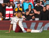 ليفربول ضد أرسنال.. إصابة مبكرة لساليبا تربك حسابات الجانرز