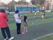 مدير الشباب والرياضة بسوهاج يتابع مشروع تدريب الفتيات "ألف بنت ألف حلم"