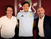 رسميا.. أستون فيلا يعلن تعاقده مع ليندلوف مدافع مانشستر يونايتد