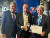 بحضور أمير موناكو.. رئيس اتحاد الخماسي الحديث يتسلم جائزتي الجندي وعوض سامي