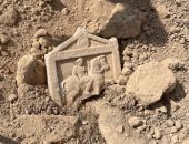 اكتشاف لوحة حجرية محفورة عليها نقش بارز يصور ابن أبولو في تركيا