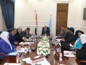 محافظ القاهرة يجرى مقابلات شخصية لتعيين 35 شخصا بوظائف مدير عام