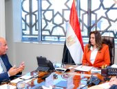 منال عوض تعقد اجتماعًا تنسيقيا مع مساعد وزير الخارجية لشئون المناخ والبيئة