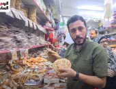 فرحة مولد النبى من قلب شارع "باب البحر".. ألوان وطعم وأسعار جملة (فيديو)