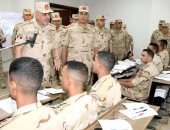 الفريق أحمد خليفة يتفقد المنظومة التعليمية بالمعاهد العسكرية التخصصية بالكيان العسكرى