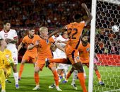 هولندا تكتفى بالتعادل أمام بولندا فى تصفيات كأس العالم 2026 (فيديو)