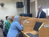 رئيس جامعة أسوان يتابع امتحانات الترم الثالث بكلية التمريض