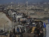 شبح الغارات الجوية للعدو الإسرائيلي تجبر أهالى غزة على الفرار