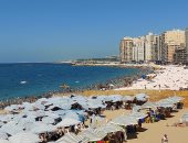 الجمعة قبل الأخيرة من بدء العام الدراسى.. استمرار الإقبال على شواطئ الإسكندرية والشواطئ الشرقية تسجل إشغال 75% والغربية 40%.. وهدوء حالة البحر فى معظم الشواطئ ومازال شاطئ "أبو تلات" يرفع الراية الحمراء.. صور