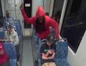 وقفة بالشموع لتكريم لاجئة أوكرانية قتلت على يد أمريكي طعنا بقطار في شارلوت