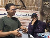 "السمسمية" آلة موسيقية تحولت لسلاح فى معارك المقاومة الشعبية.. العازفة فاطمة المرسى: نشأت فى أسرة فنية وشقيقي صنع آلة المرسية.. وتؤكد: ألحان السمسمية رفعت الروح المعنوية ضد العدوان الثلاثى.. فيديو وصور