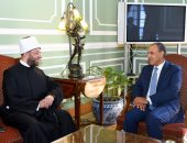 بدر عبد العاطي يبحث مع وزير الأوقاف تعزيز التعاون بما يخدم المصلحة الوطنية