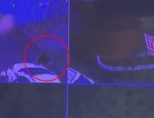 لحظة صادمة لمتقاعد بريطاني يصدم جاره المسن عمدا بسيارته.. فيديو