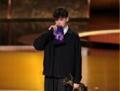 أوين كوبر أصغر ممثل يفوز بجائزة أفضل ممثل مساعد فى مسلسل محدود بحفل الإيمى
