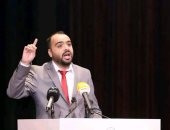 قصيدة "نائِيًا" للشاعر المغربى عمر الأزمى