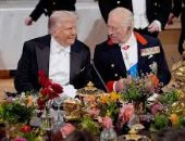 ترامب يغادر ويندسور في "الوحش" ليبدأ اجتماعات السياسة مع ستارمر.. فيديو