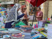 هنا الفجالة.. أدوات مدرسية على كل شكل ولون استعدادا للعام الدراسى الجديد