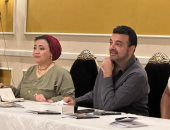 عمرو محمود ياسين: والدى كان نشطا سينمائيا ووزع مع والدتى أدوارهما علينا