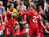 ليفربول يعزز صدارة البريميرليج بفوزه على إيفرتون 2-1 وصلاح يكتب التاريخ ..فيديو