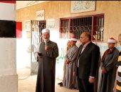 رئيس منطقة سوهاج الأزهرية يشهد طابور الصباح بمعهد الغريزات الإعدادى الثانوى