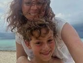 طفل مكسيكى يثير الرعب على شاطئ بعد استخراج الأطباء سلطعون حى من أذنه