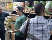 تحرير 660 محضر وجنحة تموينية فى حملات على الأسواق والمخابز بسوهاج