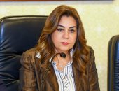 وزيرة التنمية المحلية تستعرض تقريرا حول نتائج المرور الميدانى على 10 مراكز تكنولوجية بالمنيا