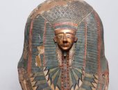 مقتنيات المتحف المصري.. قناع جنائزي من الكارتوناج